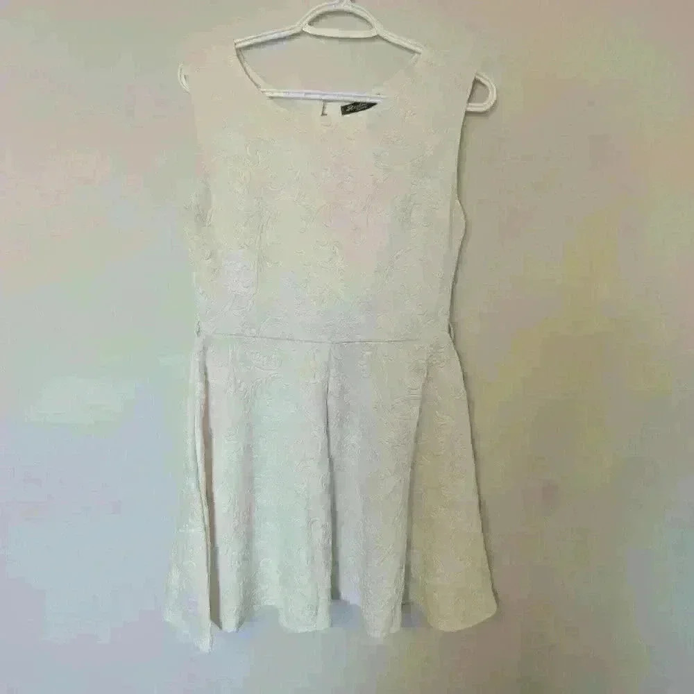Streetwear Society, sleeveless  Mini Dress, Cream , Size M
